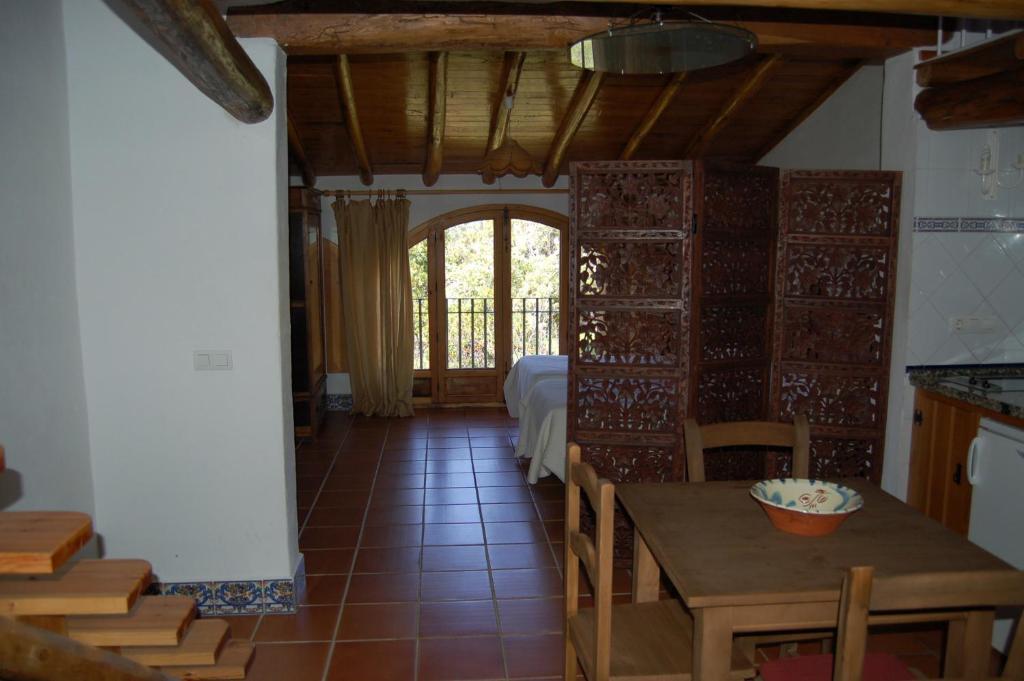 La Molinilla Apartamentos Y Hammam (Adults Only) Линарес-де-ла-Сьерра Номер фото