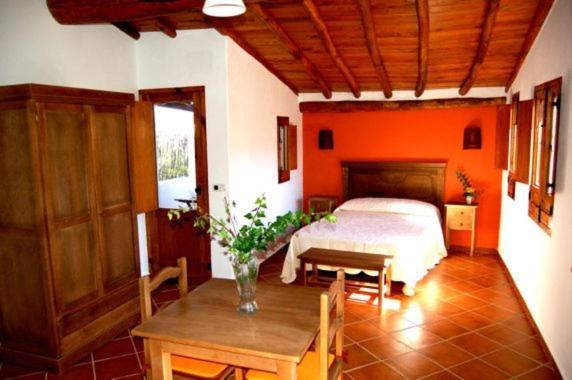 La Molinilla Apartamentos Y Hammam (Adults Only) Линарес-де-ла-Сьерра Номер фото