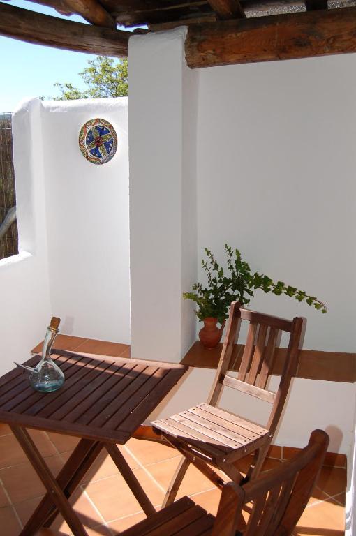 La Molinilla Apartamentos Y Hammam (Adults Only) Линарес-де-ла-Сьерра Номер фото